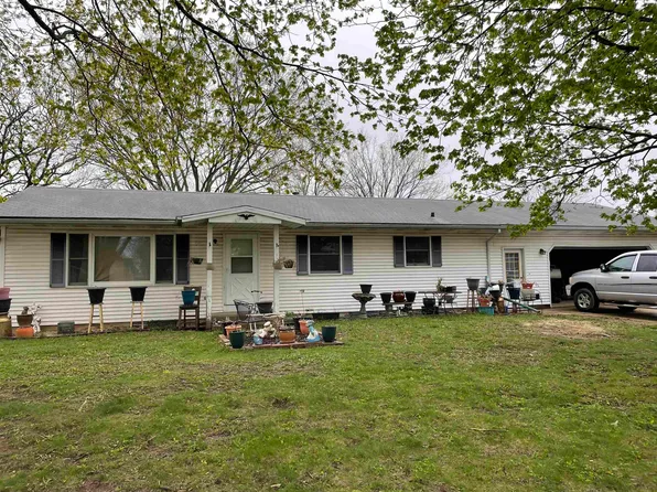 650 N Walton Dr, Whitewater, WI 53190