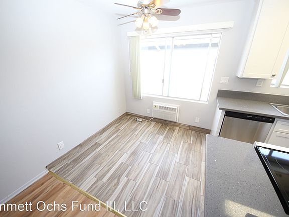 3rd image of 1733 Purdue Ave #204