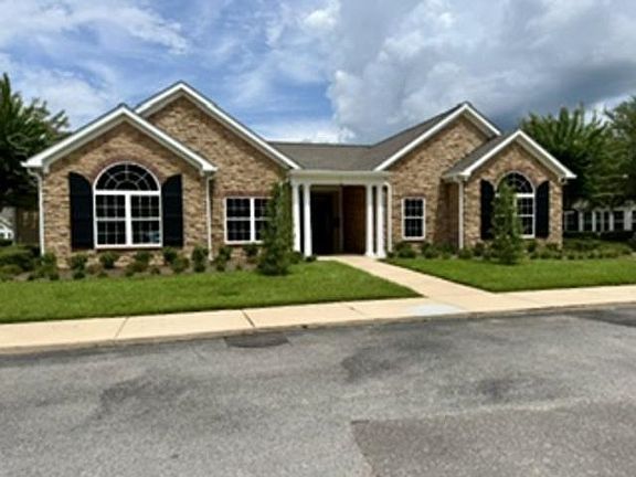 4th image of 310 Hidden Creek Cir