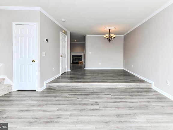 5th image of 1219 Bond St