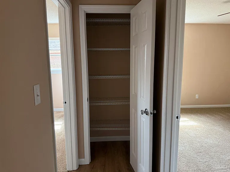 7845 Le Jeune Dr — Photo 31