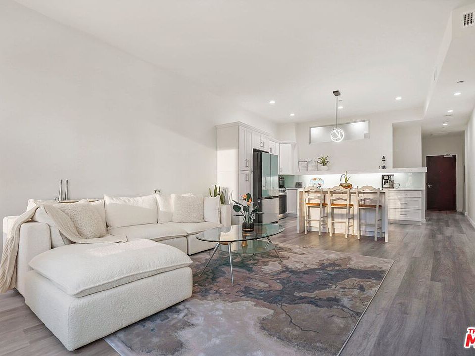 1st image of 1100 Wilshire Blvd APT 3307
