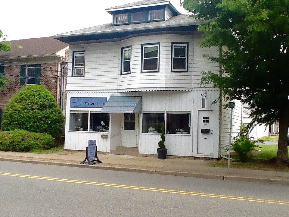 1st image of 645 Lafayette Ave