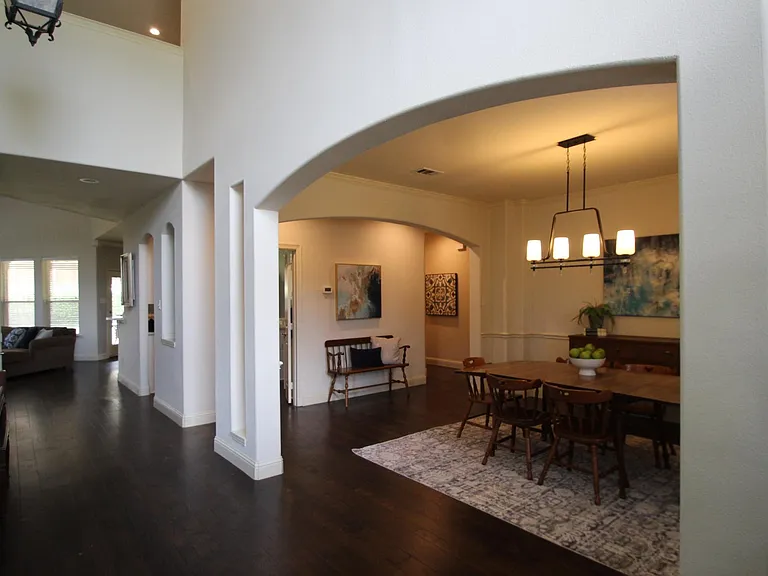 1716 Winding Hollow Ln — Photo 3