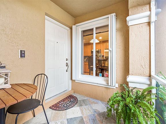 Home For Sale In Briar Bay