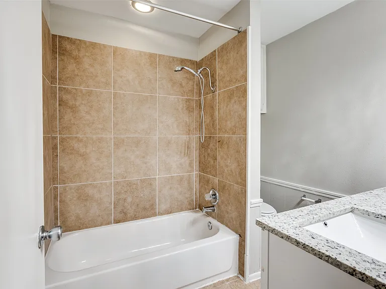 2925 Elsinor Dr — Photo 21