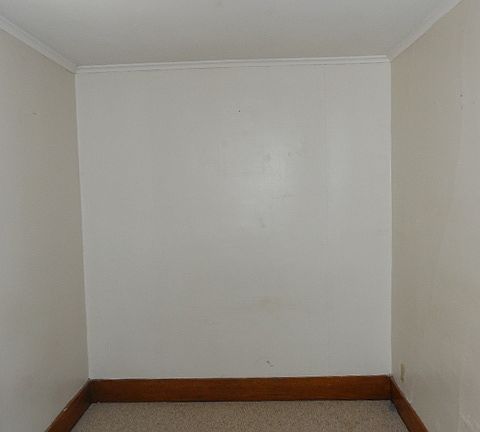 5th image of 117 E South St