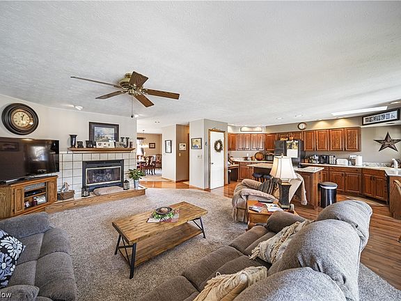 2nd image of 173 Cherrywood Cir