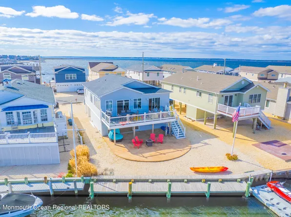 312 W Bayview Drive, Lavallette, NJ 08735