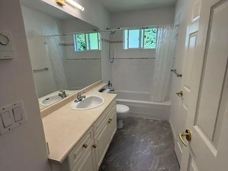 16XX Plateau Cres — Photo 18