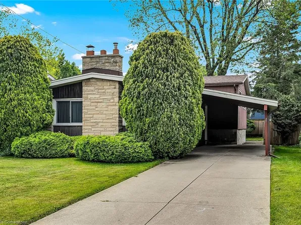 27 San Fernando Dr, Hamilton, ON L9C 2C1