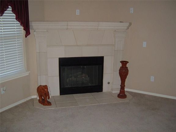 5th image of 2408 Deer Chase Dr