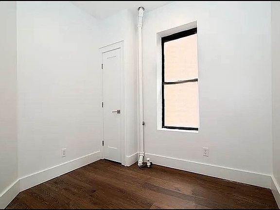 5th image of 207 Madison St APT 11