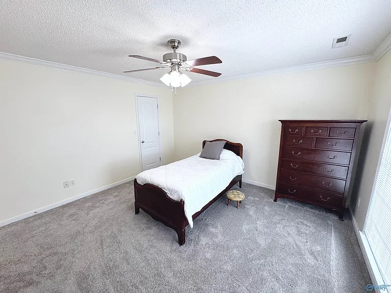 1319 Chesterfield Rd SE — Photo 32