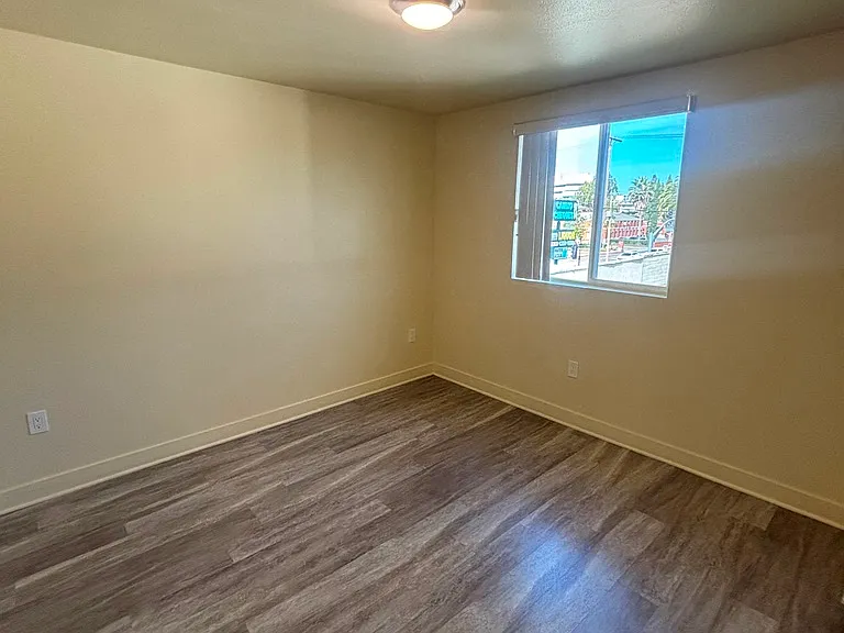 1614 N Soto St — Photo 12