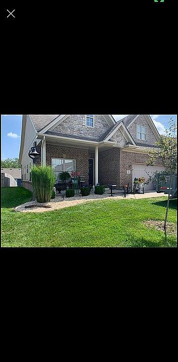 1st image of 381 Oxford Cir