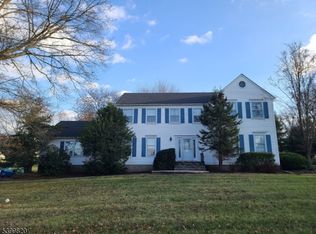 332 Rolling Knolls Way, Bridgewater, NJ 08807