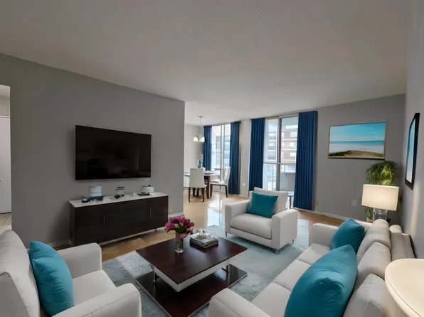 5667 Highway 7 #405, Markham, ON L3P 1B3