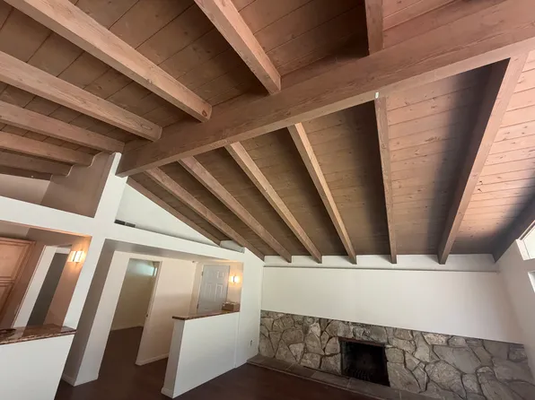 17545 Lassen St, Northridge, CA 91325