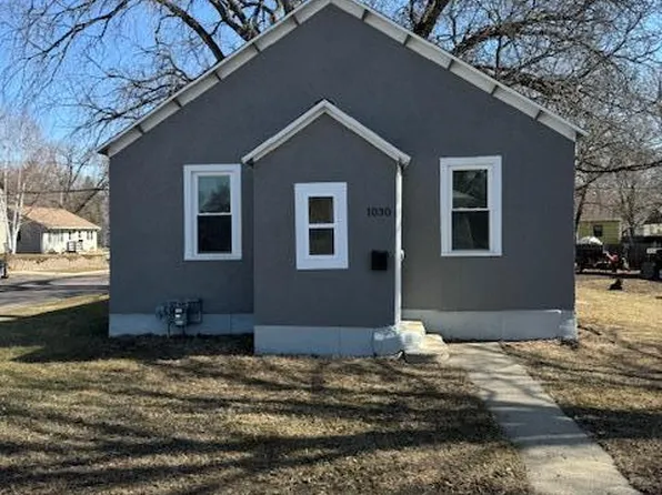 1030 N Prairie Ave, Fairmont, MN 56031