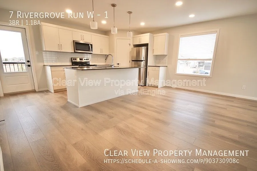 3 bed, 1.5 bath, 1200 sqft, $1,999 — Photo 3