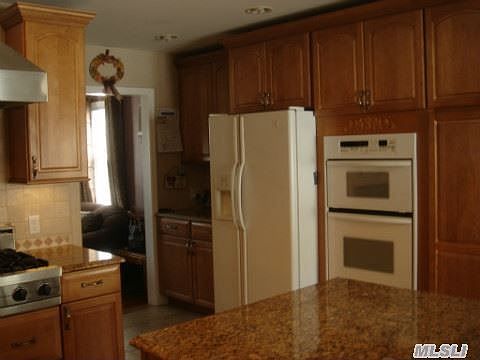 4th image of 2397 Cambridge St
