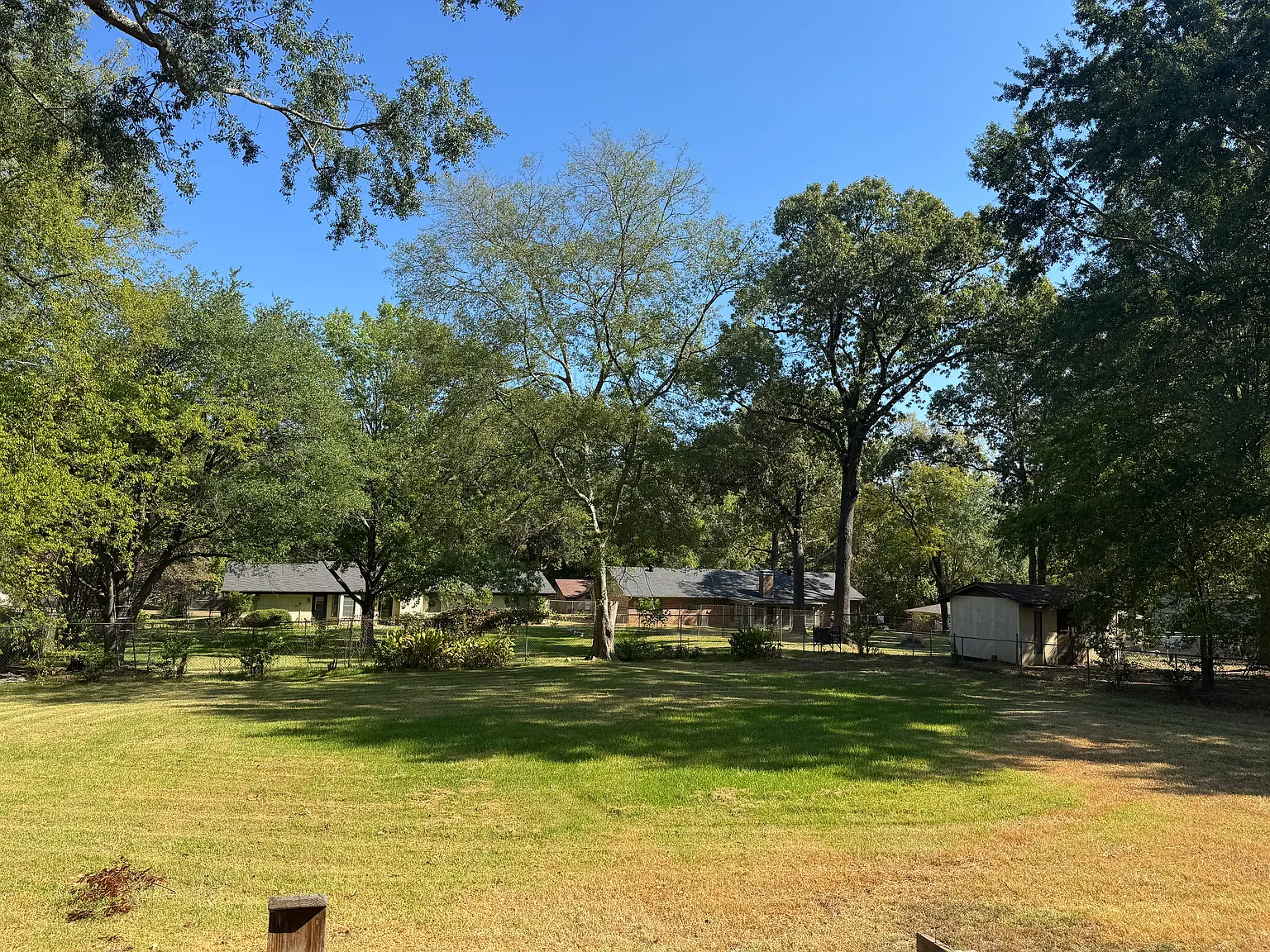 3 bed, 3.5 bath, 3492 sqft, $1,995 — Photo 2