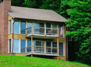 116 Doe Highlands Dr, Hillsville, VA 24343