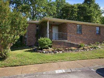413 Deer Lake Dr, Nashville, TN, 37221