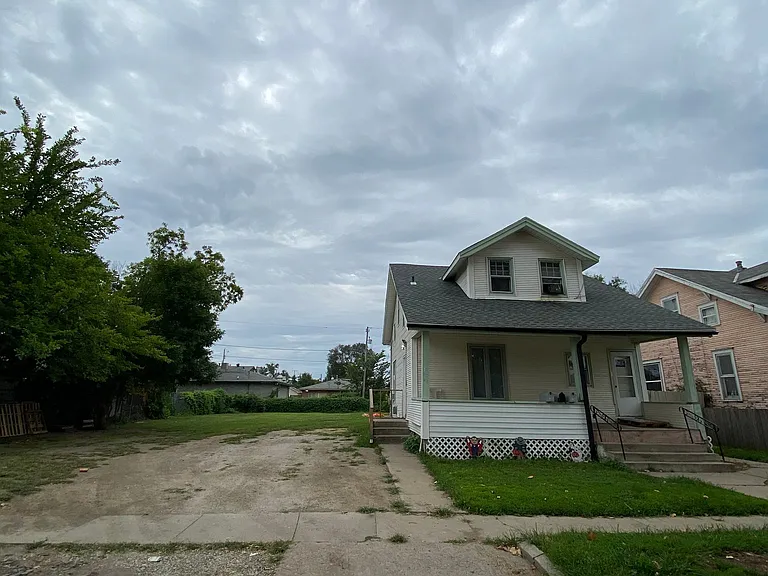 1211 6th Ave #C — Photo 6