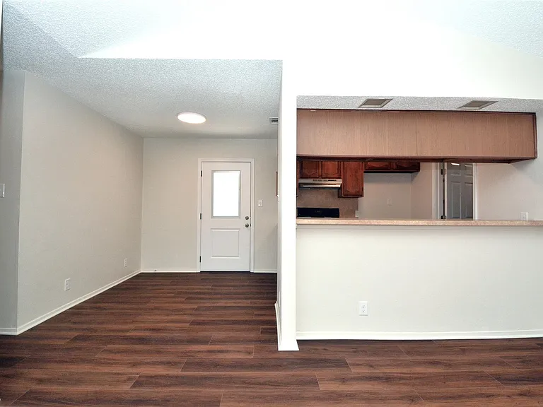 11314 Walnut Ridge Dr #B — Photo 4
