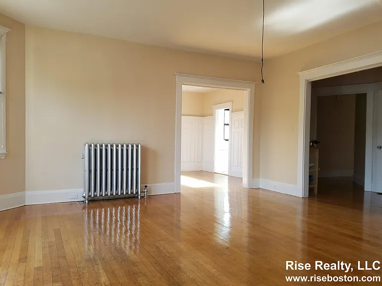 225 Chestnut Hill Ave #3 — Photo 6