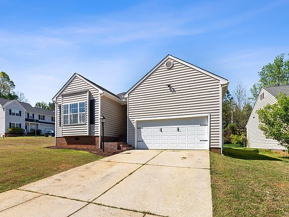 3rd image of 2528 Laurel Falls Ln