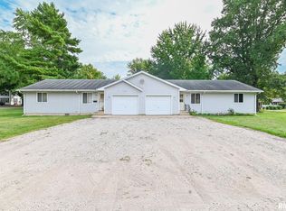 516-518 10th St, Lacon, IL 61540