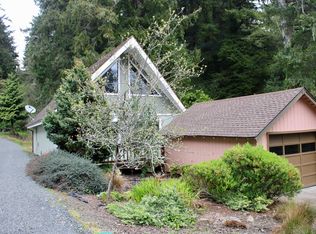 415 SE 4th St, Newport, OR 97365