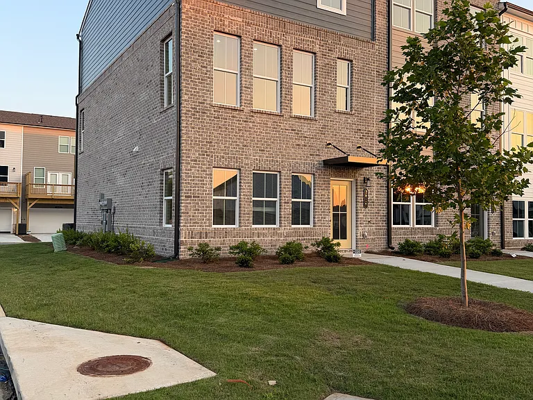2827 Beacon Bend Xing — Photo 3