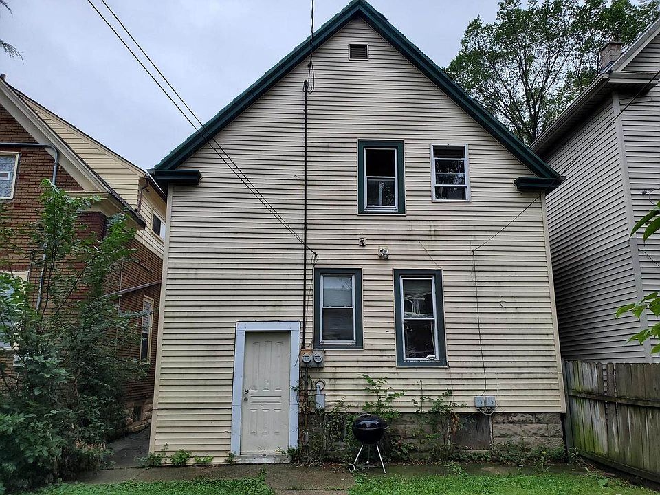 2nd image of 2360 W Becher St