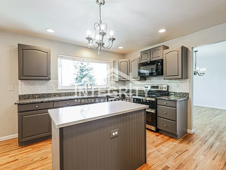11536 Briarwood Ln — Photo 8