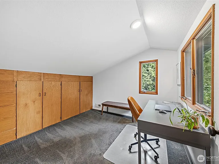 11907 103rd Ave SW — Photo 23
