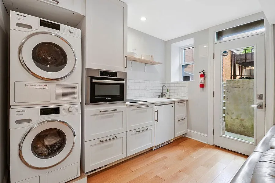 Stylish 1BR Columbia Heights Home with Modern Finishes & Open Living — Photo 3