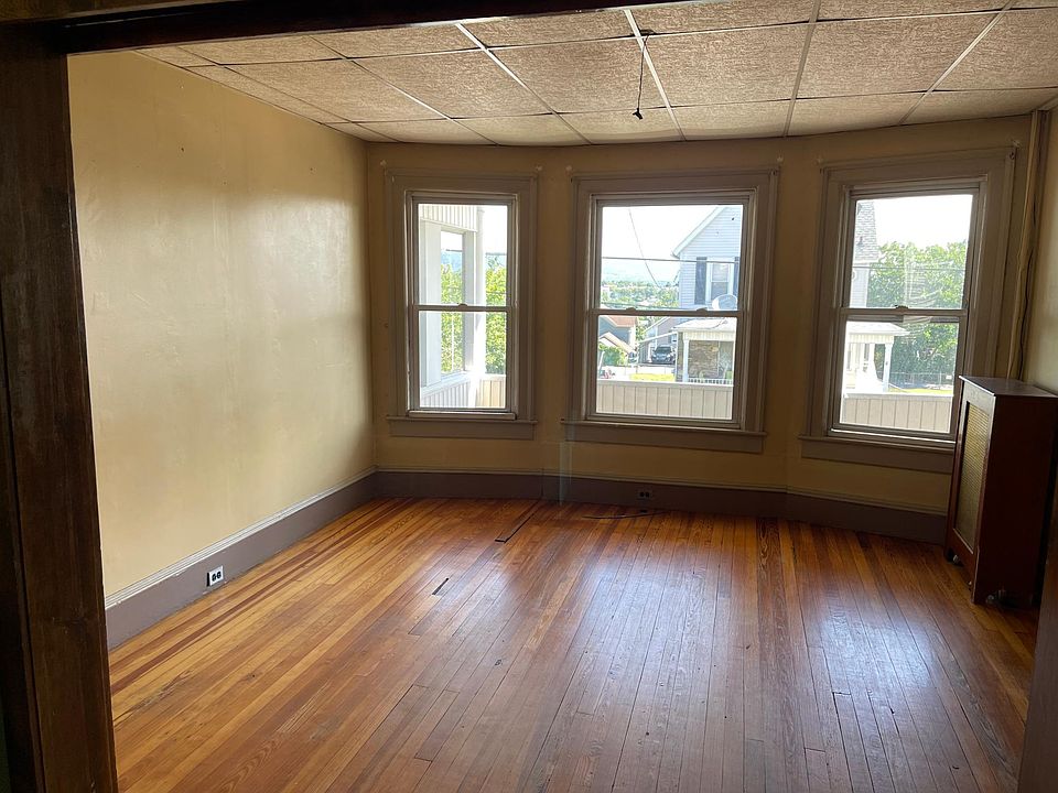 1st image of 729 W Elm St #1