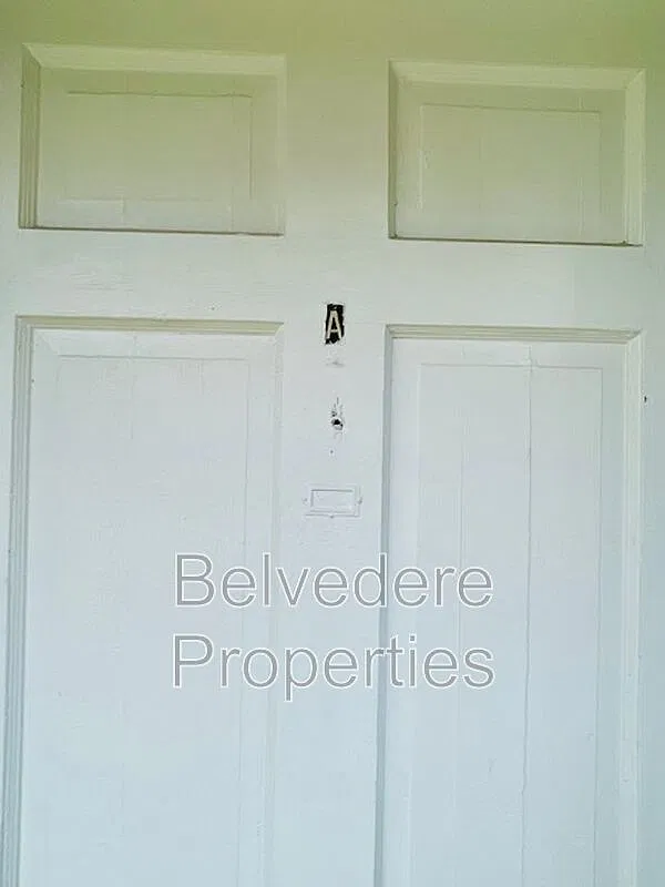 215 McIver St — Photo 3