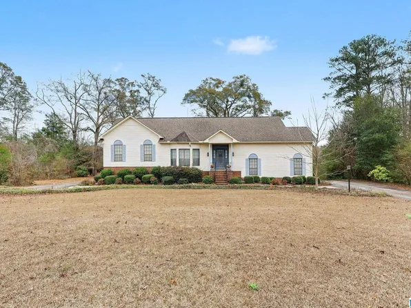 110 Friendship Cir, Clanton, AL 35045