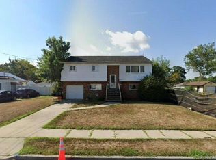 301 Coventry Road N, West Hempstead, NY 11552