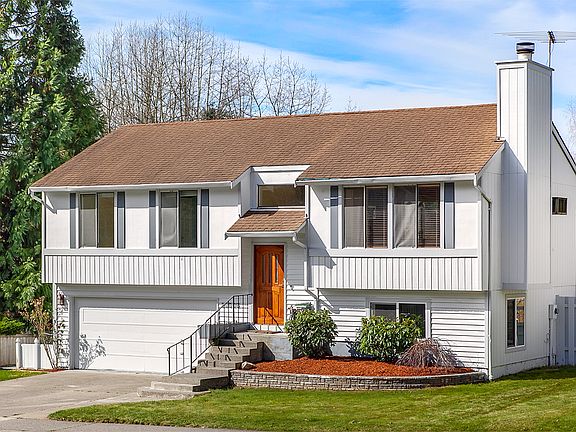 2nd image of 10905 161st Ave NE