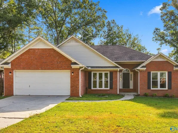 221 Jarrett Ln, Madison, AL 35758