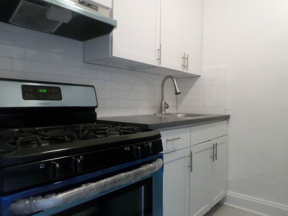 1st image of 1625 Rockaway Pkwy APT 4U