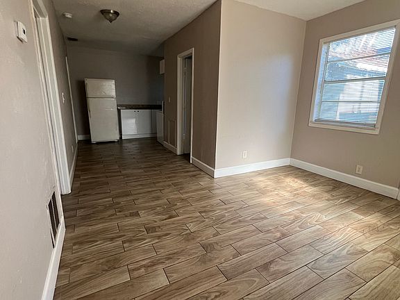 4th image of 776 18th Ave S #1/2