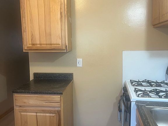 4th image of 215 Dalepark Dr APT 4