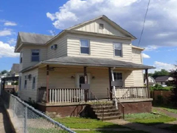 102 5th St, Larksville, PA 18651